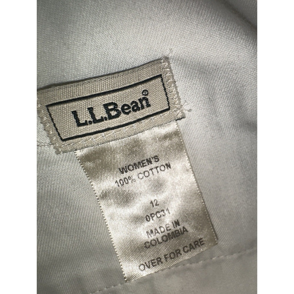 Vintage L.L. Bean Women's Khaki Pleated Shorts Sz 12 Golf Casual - Picture 3 of 3